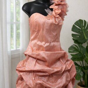 Beautiful Women  mini nightdress size S BY DAISY🔥coquette dress